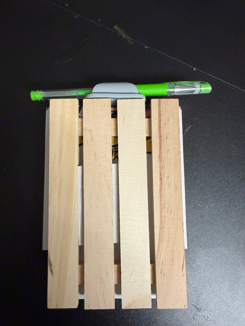 AppleScript “Friday Vibes” Desk Planner Station
